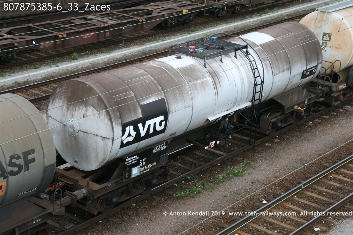 807875385-6_33_Zaces.jpg